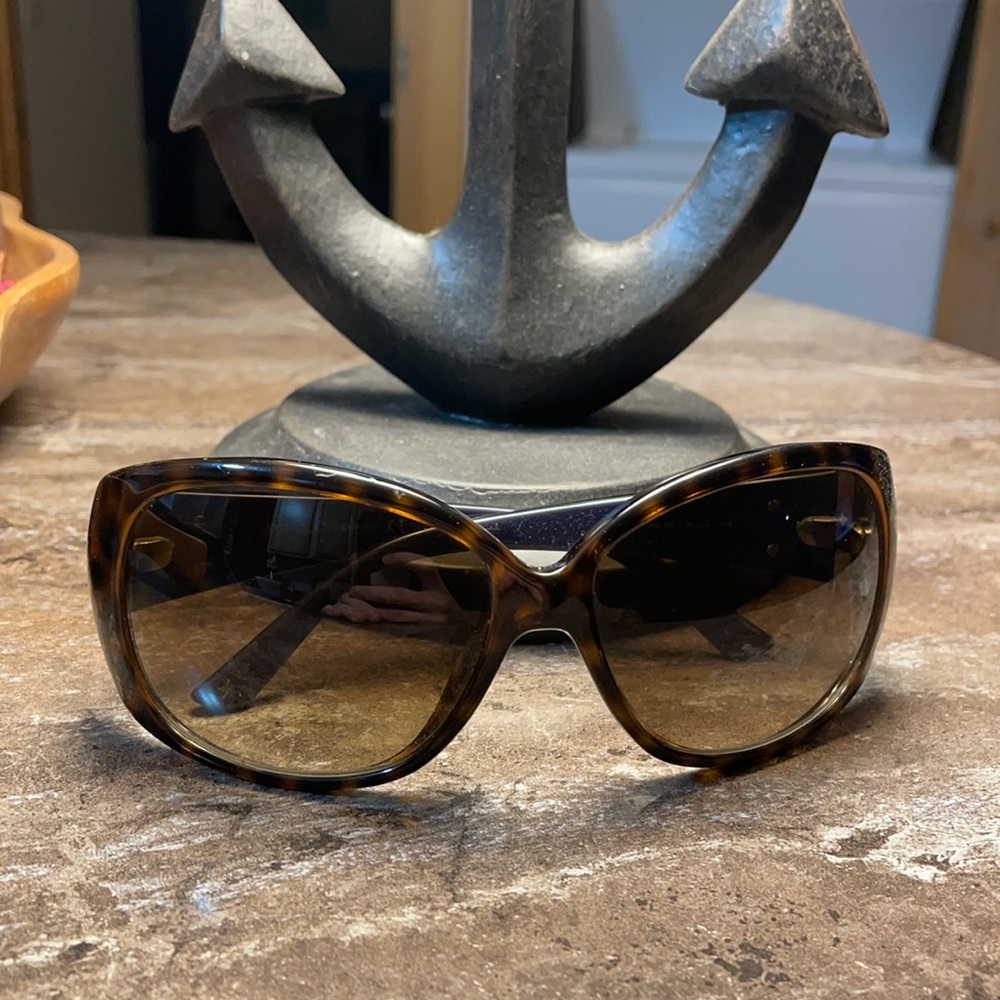 Vintage jimmy choo woman’s sun glasses